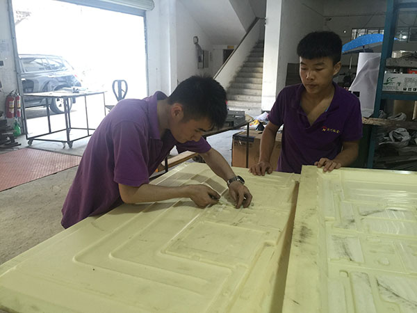 廠房制作生產零件